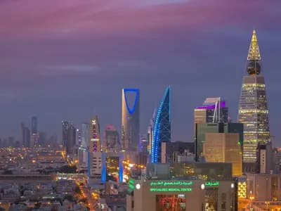 The Riyadh skyline at dusk, with the Kingdom Centre and Al Faisaliah towers, photographed in 2018